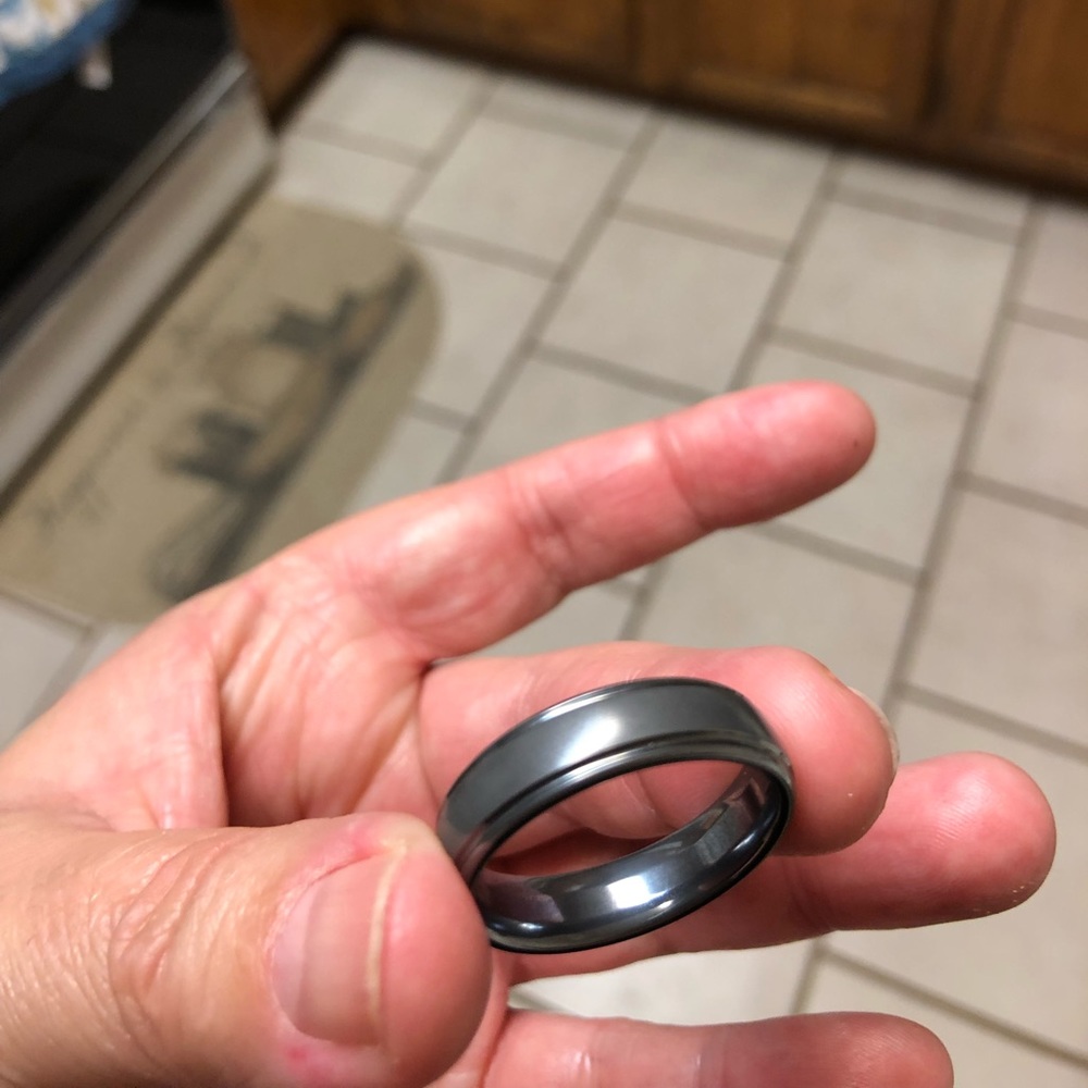 End tungsten wedding ring. Size 14